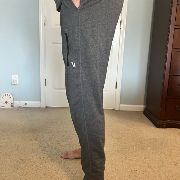 Vouri Sunday Performance Joggers - Picture 3 of 12